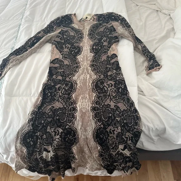 Dress - Picture 2 of 3